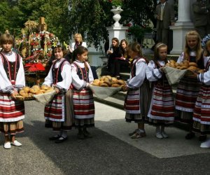 Wojewódzkie Dożynki Ciechanowiec 9 września 2006 roku