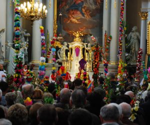 Prezentacja palm na Mszy Świetęj