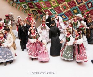 Wystawa czasowa "Lalki Polskie Lalki Swiata"