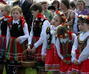 ZIELONE ŚWIĄTKI POD WIATRAKIEM