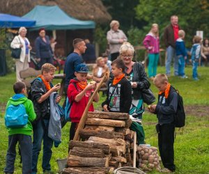 JESIEŃ W POLU I ZAGRODZIE