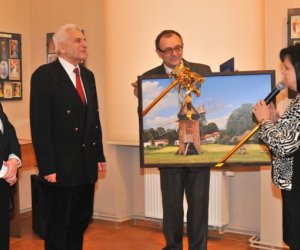 Fotorelacja z otwarcia wystawy czasowej "Karty Bożonarodzeniowe z kolekcji Jana Tropiło"