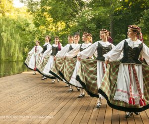 Podlaska Oktawa Kultur 2013 - występ ZPiT Uniwersytetu Wileńskiego w Muzeum Rolnictwa - fotorelacja