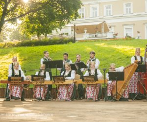 Podlaska Oktawa Kultur 2013 - występ ZPiT Uniwersytetu Wileńskiego w Muzeum Rolnictwa - fotorelacja