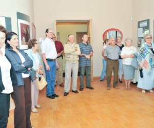 Baśniowa Kraina – Ceramika Ewy Wołk i malarstwo Andrzeja Kuhna