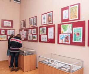 PLENERY UCZNIÓW OGÓLNOKSZTAŁCĄCEJ SZKOŁY SZTUK PIĘKNYCH W CIECHANOWCU