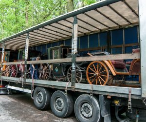 KONSERWACJA ZABYTKOWYCH POJAZDÓW ZAPRZĘGOWYCH ZE ZBIORÓW MUZEUM...