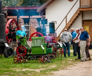 Jesień w polu i zagrodzie