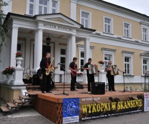 Wykopki w Skansenie