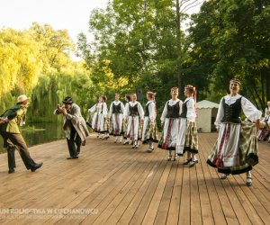 Podlaska Oktawa Kultur 2013 - występ ZPiT Uniwersytetu Wileńskiego w Muzeum Rolnictwa - fotorelacja