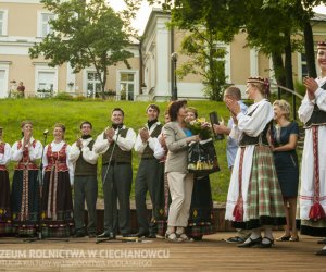 Podlaska Oktawa Kultur 2013 - występ ZPiT Uniwersytetu Wileńskiego w Muzeum Rolnictwa - fotorelacja