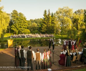 Podlaska Oktawa Kultur 2013 - występ ZPiT Uniwersytetu Wileńskiego w Muzeum Rolnictwa - fotorelacja