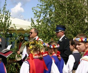 ZIELONE ŚWIĄTKI POD WIATRAKIEM