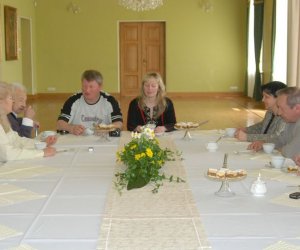 Niecodzienny Gość, Jan hr. Starzeński