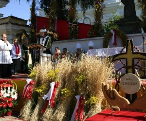 Wojewódzkie Dożynki Ciechanowiec 9 września 2006 roku