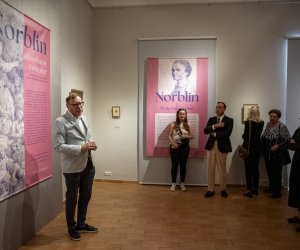 „NORBLIN - obserwator i wizjoner. Grafika i malarstwo ze zbiorów Zamku Królewskiego w Warszawie”.