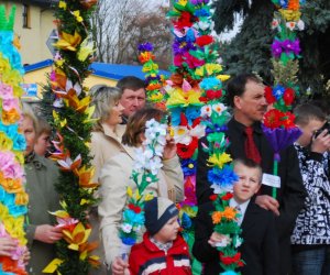 Prezentacja palm na Mszy Świetęj