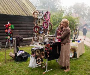 JESIEŃ W POLU I ZAGRODZIE