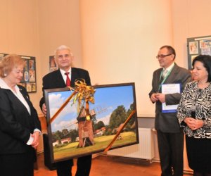 Fotorelacja z otwarcia wystawy czasowej "Karty Bożonarodzeniowe z kolekcji Jana Tropiło"