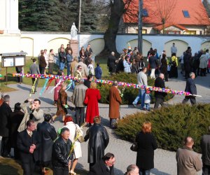 Prezentacja palm na Mszy Świetęj