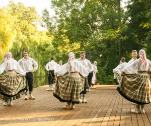 Podlaska Oktawa Kultur 2013 - występ ZPiT Uniwersytetu Wileńskiego w Muzeum Rolnictwa - fotorelacja