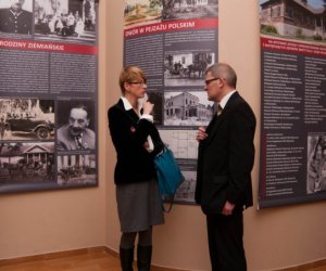 "Zagłada dworów w województwie białostockim po roku 1939"