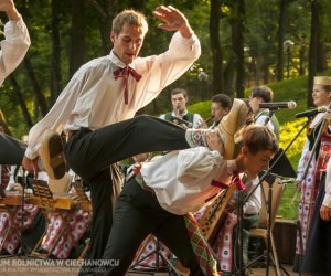 Podlaska Oktawa Kultur 2013 - występ ZPiT Uniwersytetu Wileńskiego w Muzeum Rolnictwa - fotorelacja