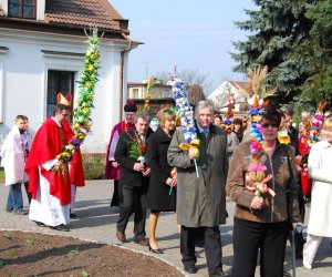 Prezentacja palm na Mszy Świetęj