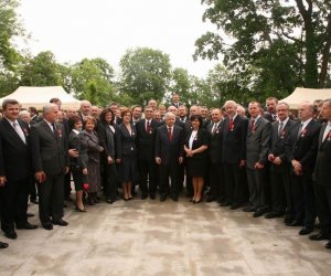 Złoty Krzyż Zasługi dla Dyrektora Muzeum