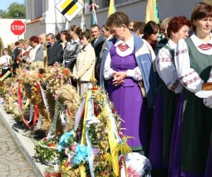 Wojewódzkie Dożynki Ciechanowiec 9 września 2006 roku