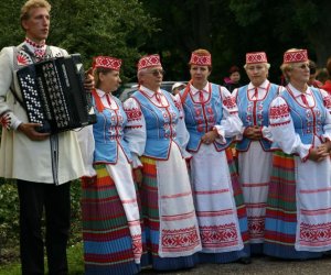 Wojewódzkie Dożynki Ciechanowiec 9 września 2006 roku