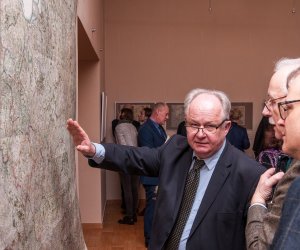 "PODLASIE NA DAWNYCH MAPACH RZECZYPOSPOLITEJ OBOJGA NARODÓW Z KOLEKCJI DOKTORA TOMASZA NIEWODNICZAŃSKIEGO W ZBIORACH ZAMKU KRÓLEWSKIEGO W WARSZAWIE - MUZEUM"