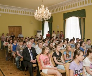 "Z PLENERÓW W MAGICZNYCH ZAKĄTKACH ŚWIATA" WYSTAWA MALARSTWA FRANCISZKA RYSZARDA MAZURKA