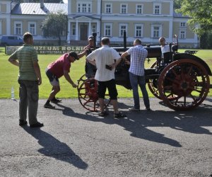 Jedyny w Polsce ciągnik UNIWERSAL do obejrzenia w naszym Muzeum.