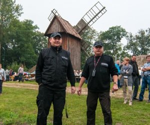 JESIEŃ W POLU I ZAGRODZIE